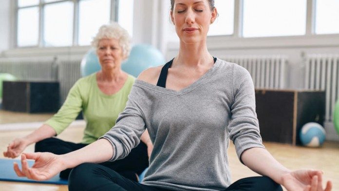 Yoga allevia il mal di schiena