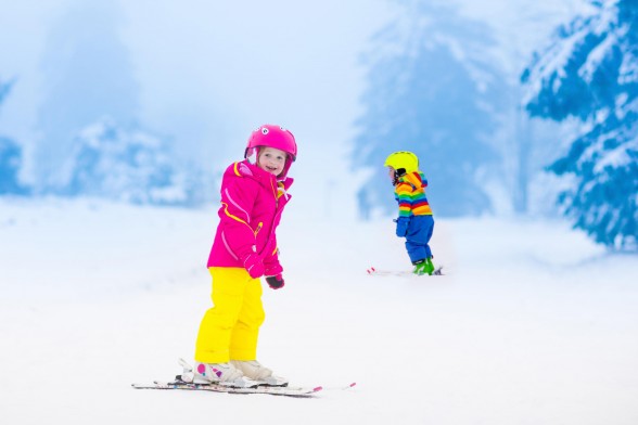 bambini sciare montagna