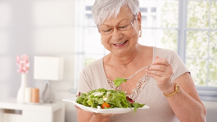 Una corretta alimentazione rallenta il declino cognitivo?