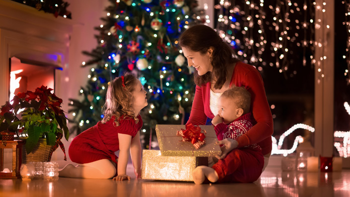 Regali Di Natale Bimbi.Regali Di Natale Ai Bambini Quali Scegliere Ok Salute