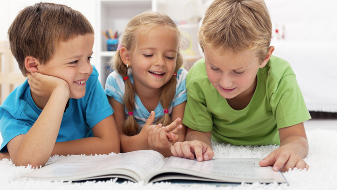 Scuola: nella lettura i maschi faticano più delle femmine