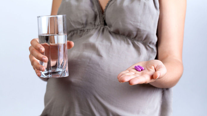 vitamine-gravidanza Autismo: si può prevenire con gli integratori in gravidanza?