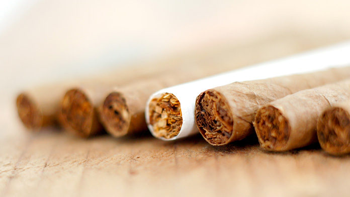 cigarilli Crolla il mito dei “sigaretti”: non fanno meno male delle sigarette