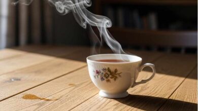 una tazza di tè bollente