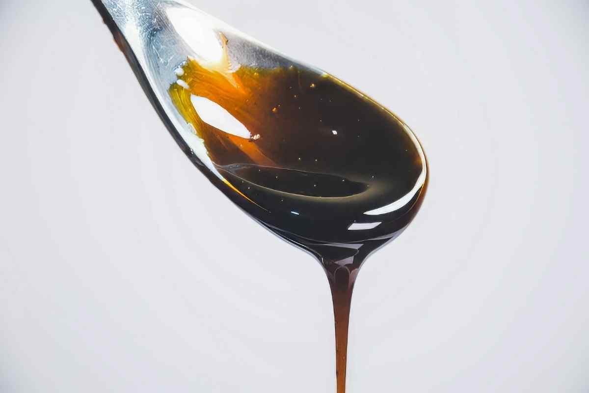 melassa cola da un cucchiaino