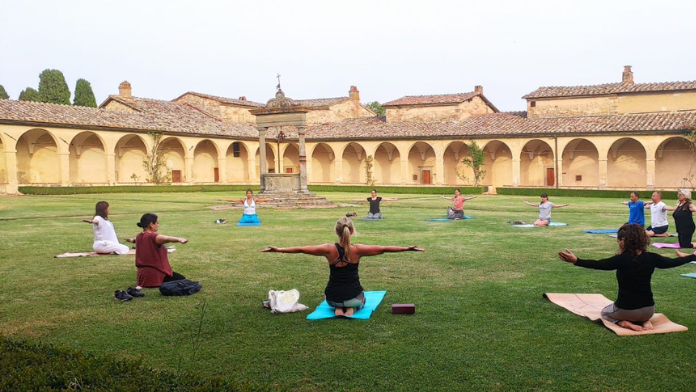 Yoga on vacation in Cerasa di Pontignano