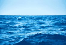 primo piano di mare aperto