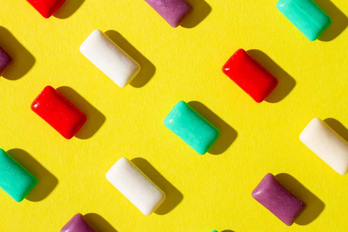 chewing gum di diversi colori