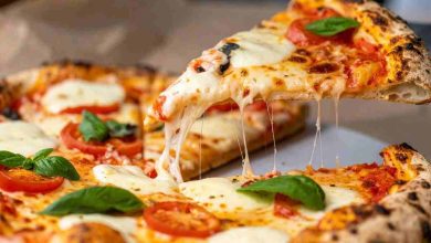 una pizza margherita