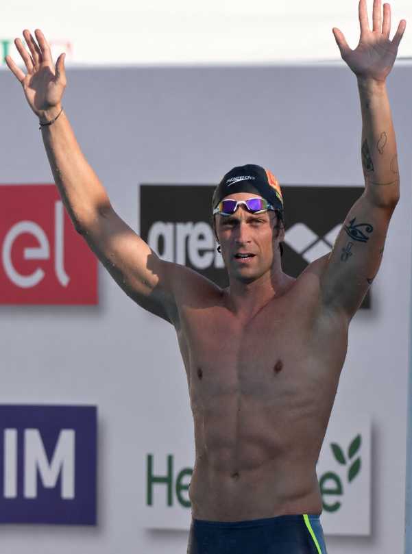 luca dotto che ringrazia il pubblico dopo la sua ultima gara a roma