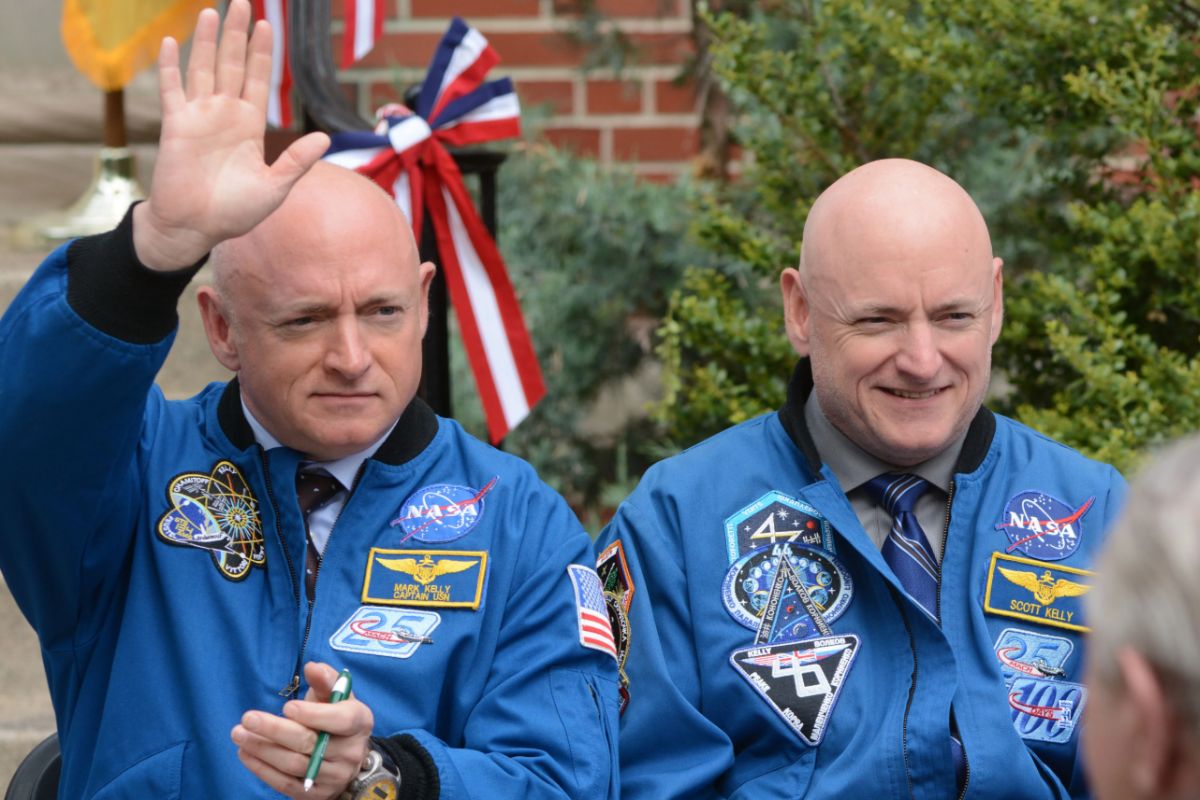 Scott (a destra) e Mark (a sinistra) Kelly, protagonisti del Twins study