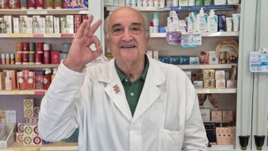 Cesare Betti, titolare della farmacia Betti di Sinalunga (Siena)