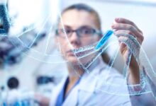 una ricercatrice oncologica