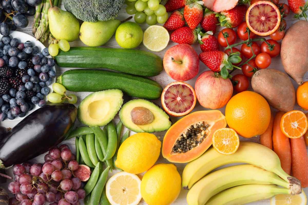 insieme di frutta e verdura